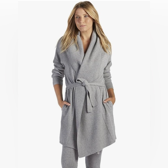 EUC Ugg Cheyenne Cashmere Robe - Picture 1 of 10